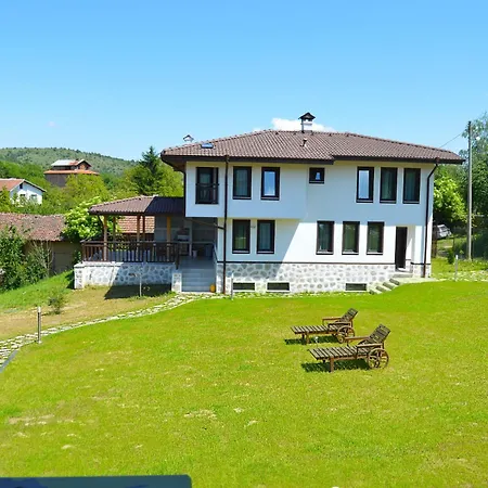 Βίλα Villa Borika *